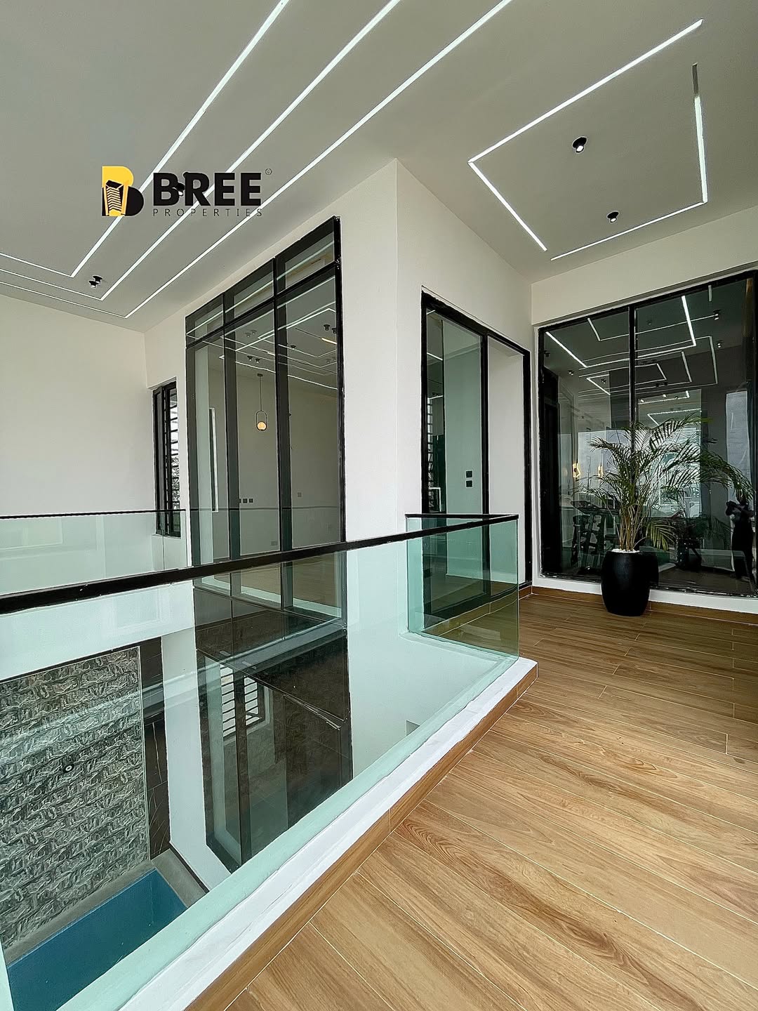 Stunning 5-Bed Ikota Estate Gem with Pool & Gym