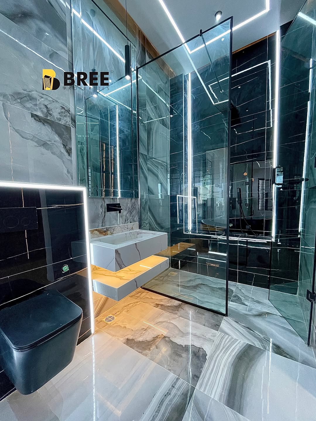 Stunning 5-Bed Ikota Estate Gem with Pool & Gym