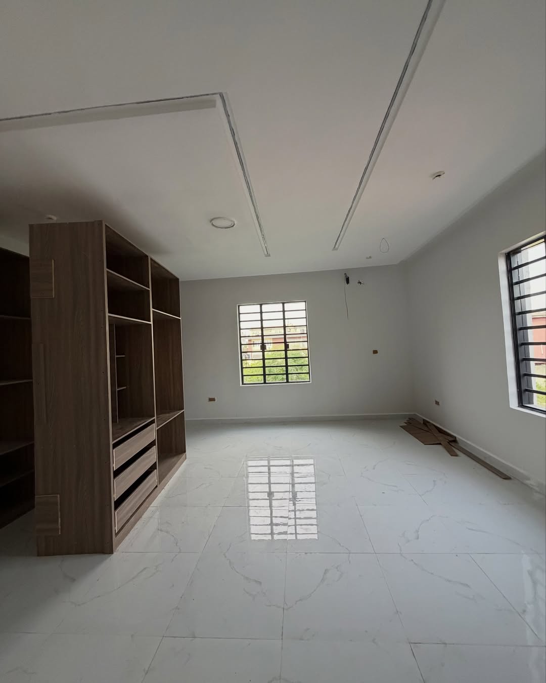 Sophisticated 5-Bedroom Duplex with BQ in Ikeja