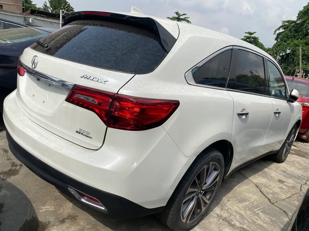 Luxury 2015 Acura MDX: Fully Loaded & Duty Paid