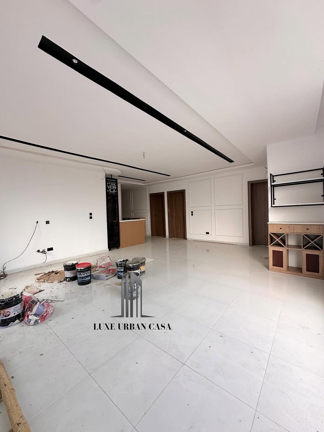 Lekki’s Pinnacle: 3-Bed Penthouse with Pool & Views