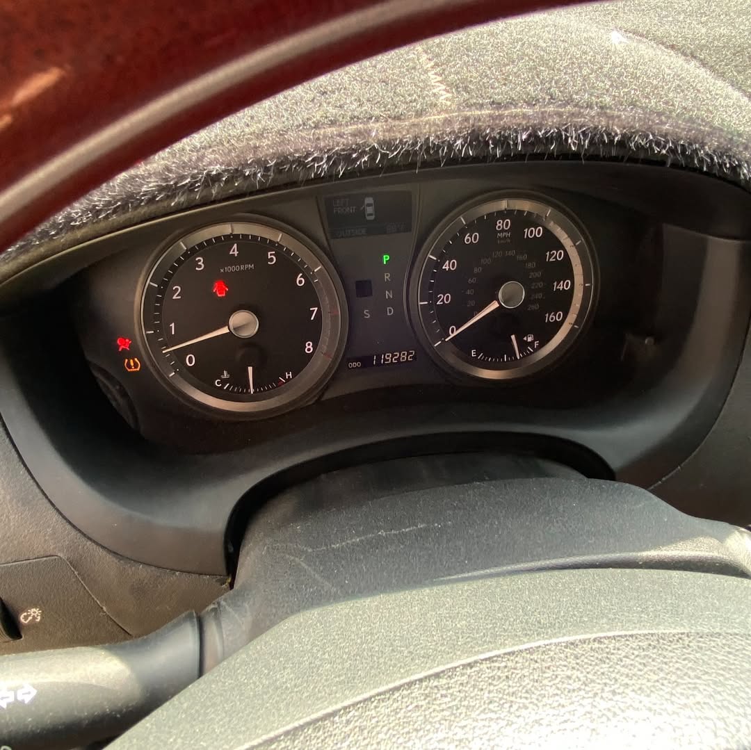 Pristine 2008 Lexus ES350: Luxury & Value at 7.7M