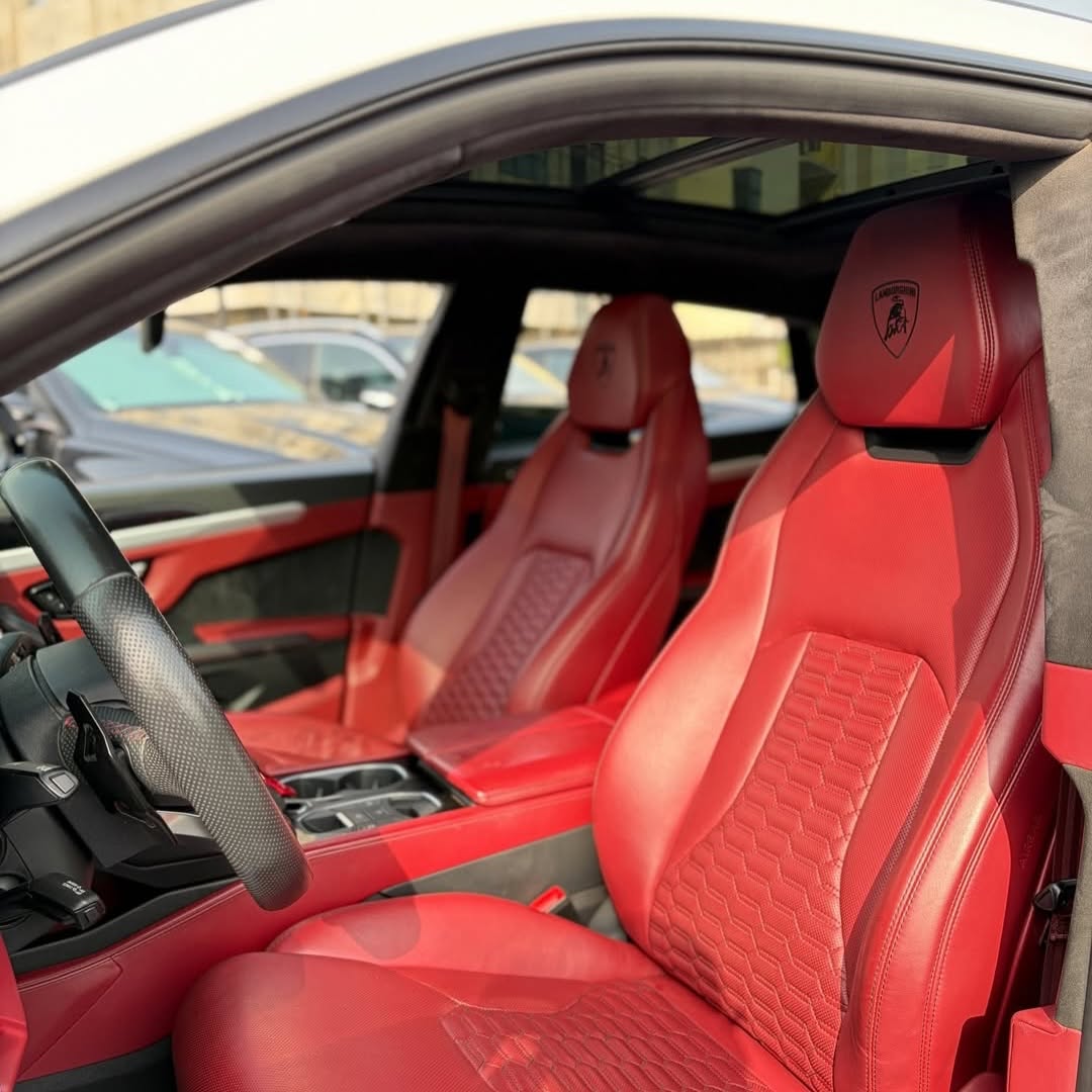 Unleash the Super SUV: 2019 Lamborghini Urus