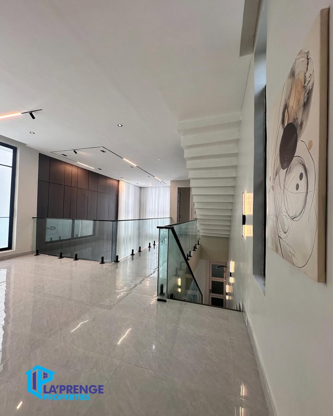 Lekki Luxury Estate with Private Cinema & Rooftop Lounge