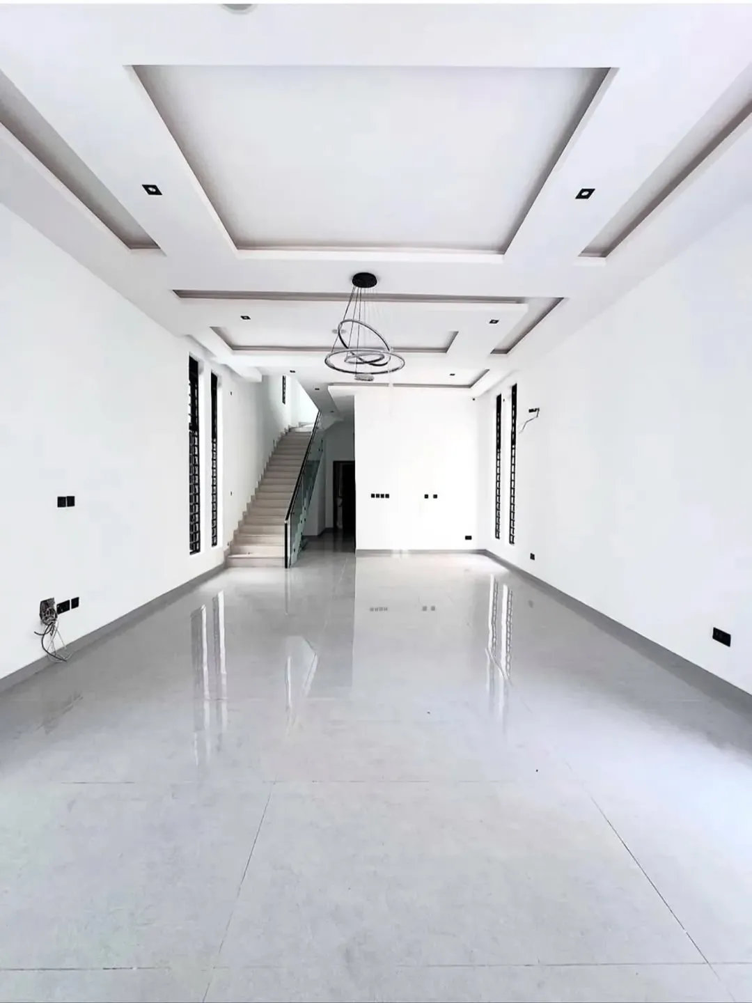 Exquisite 5-Bedroom Duplex with Smart Luxury in Osapa Lekki