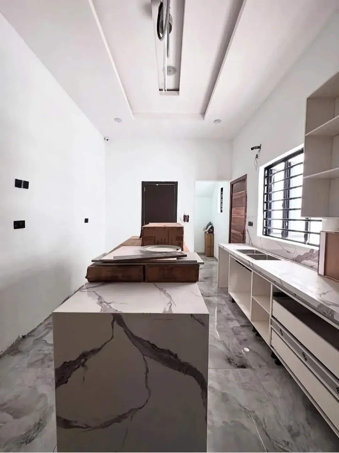 Exquisite 5-Bedroom Duplex with Smart Luxury in Osapa Lekki