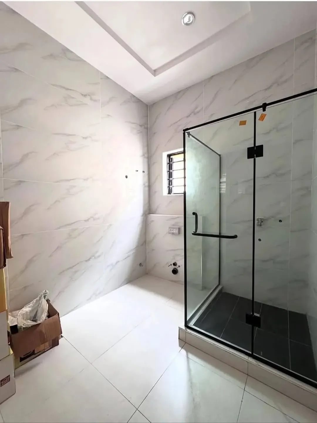 Exquisite 5-Bedroom Duplex with Smart Luxury in Osapa Lekki