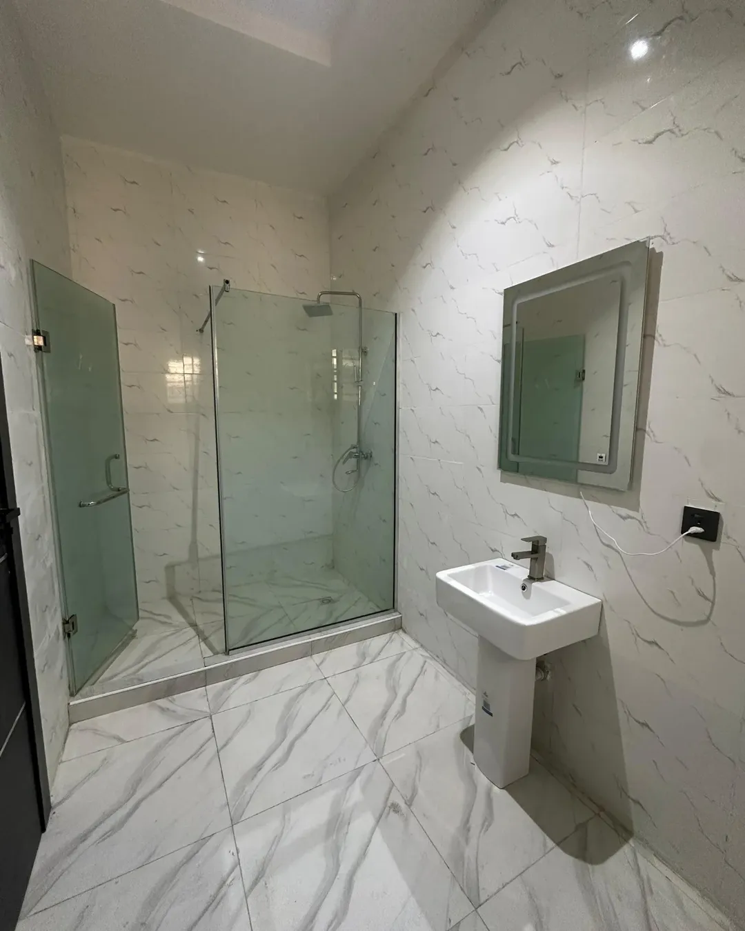 Lekki Haven: 4-Bed Ensuite Duplex with BQ & Smart Features