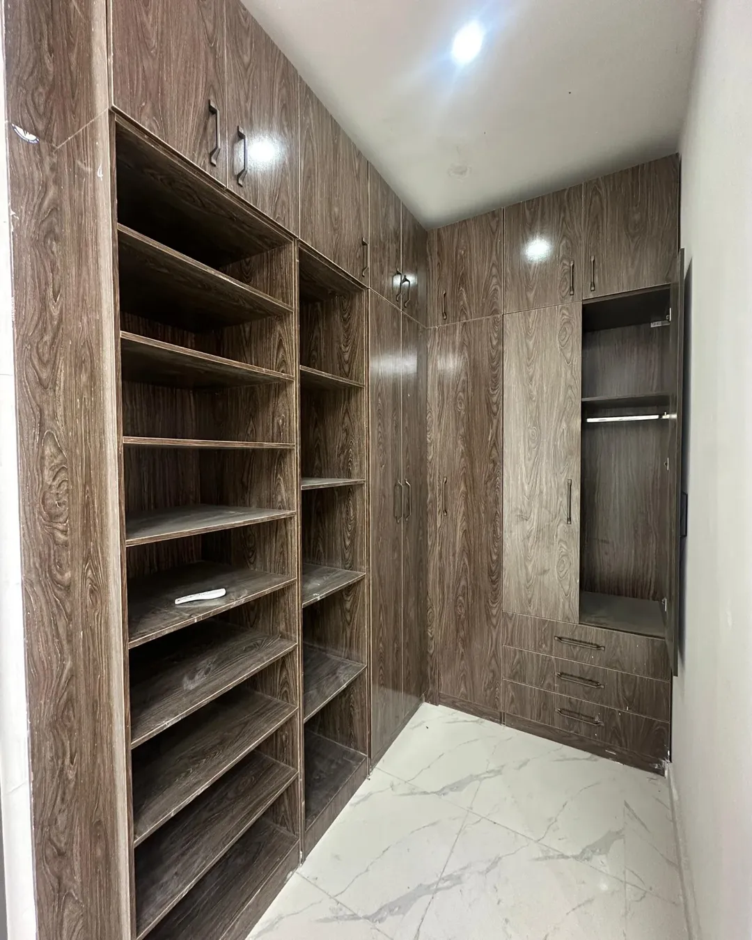 Lekki Haven: 4-Bed Ensuite Duplex with BQ & Smart Features