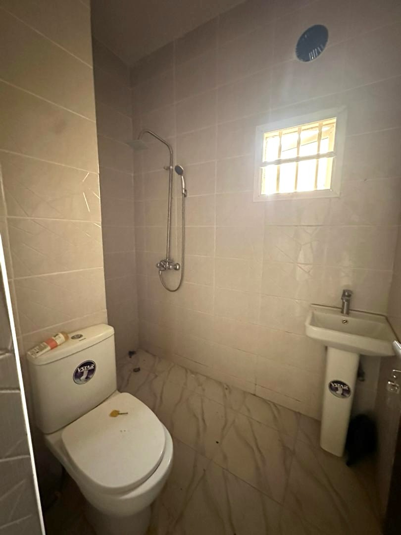 Spacious 2-Bed Haven in Gwarinpa’s Serene Heart