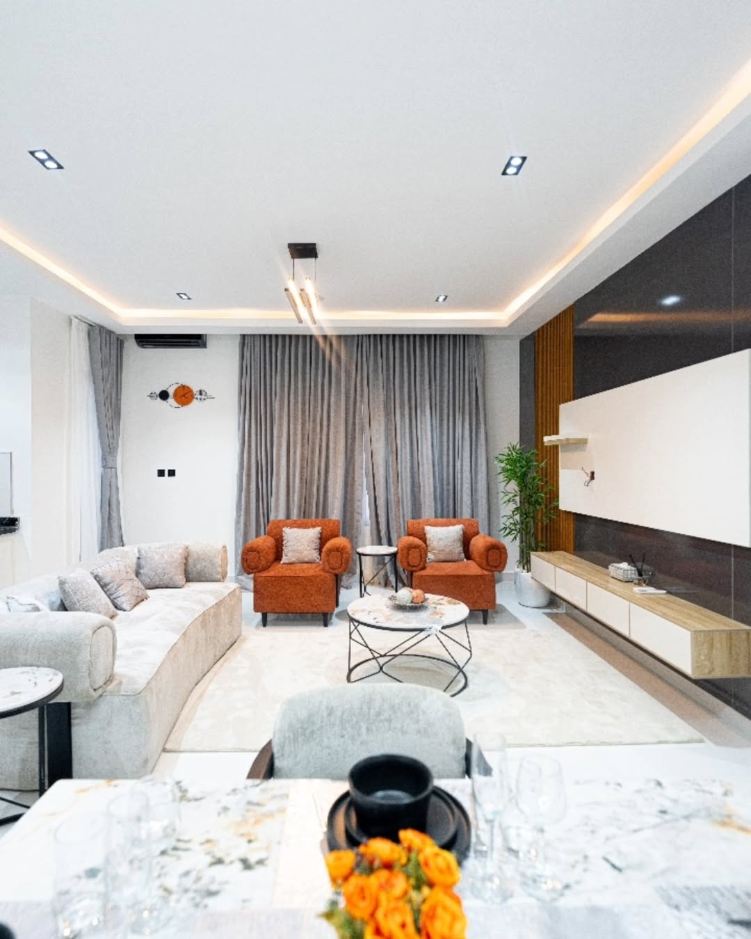 Elevator Luxury: 3 & 2 Beds with Pool in Lekki Phase 1