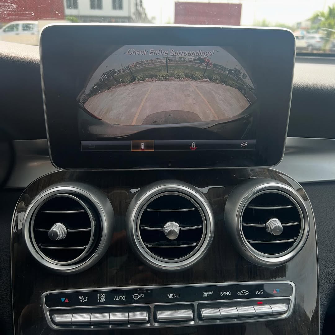 2016 Mercedes GLC300: Luxury SUV with Pano & Camera