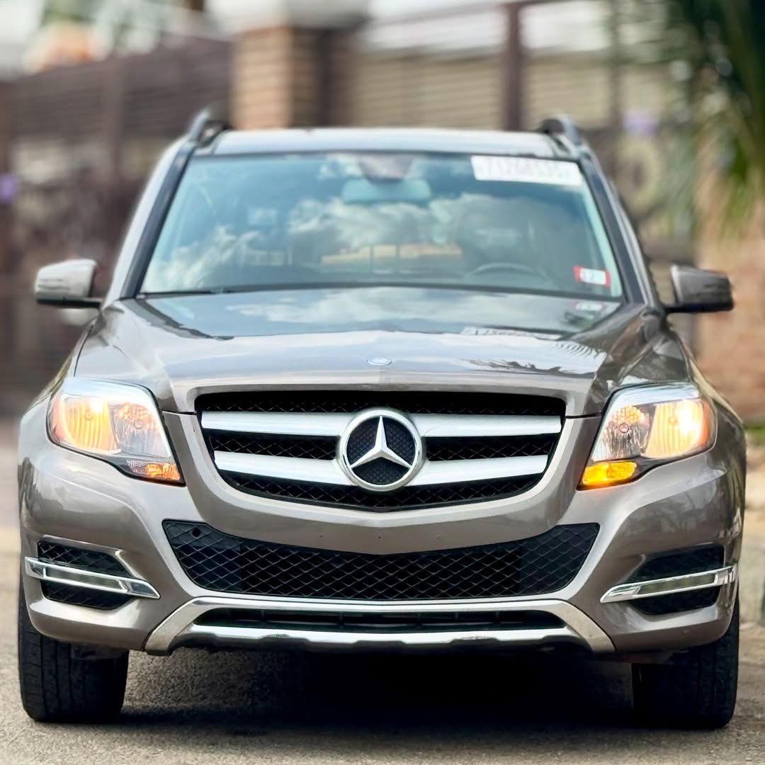 Luxury SUV: 2014 Mercedes GLK, Premium & Pristine