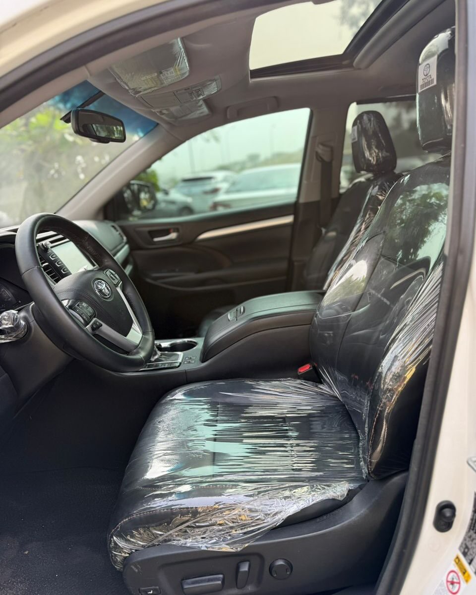 2016 Toyota Highlander: Duty-Cleared Luxury SUV, 35.5M