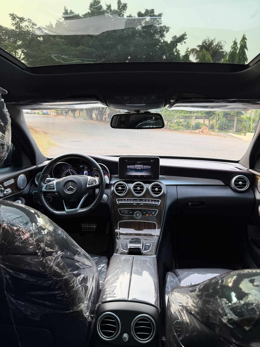 Unleash AMG Power: Mercedes C43 Awaits