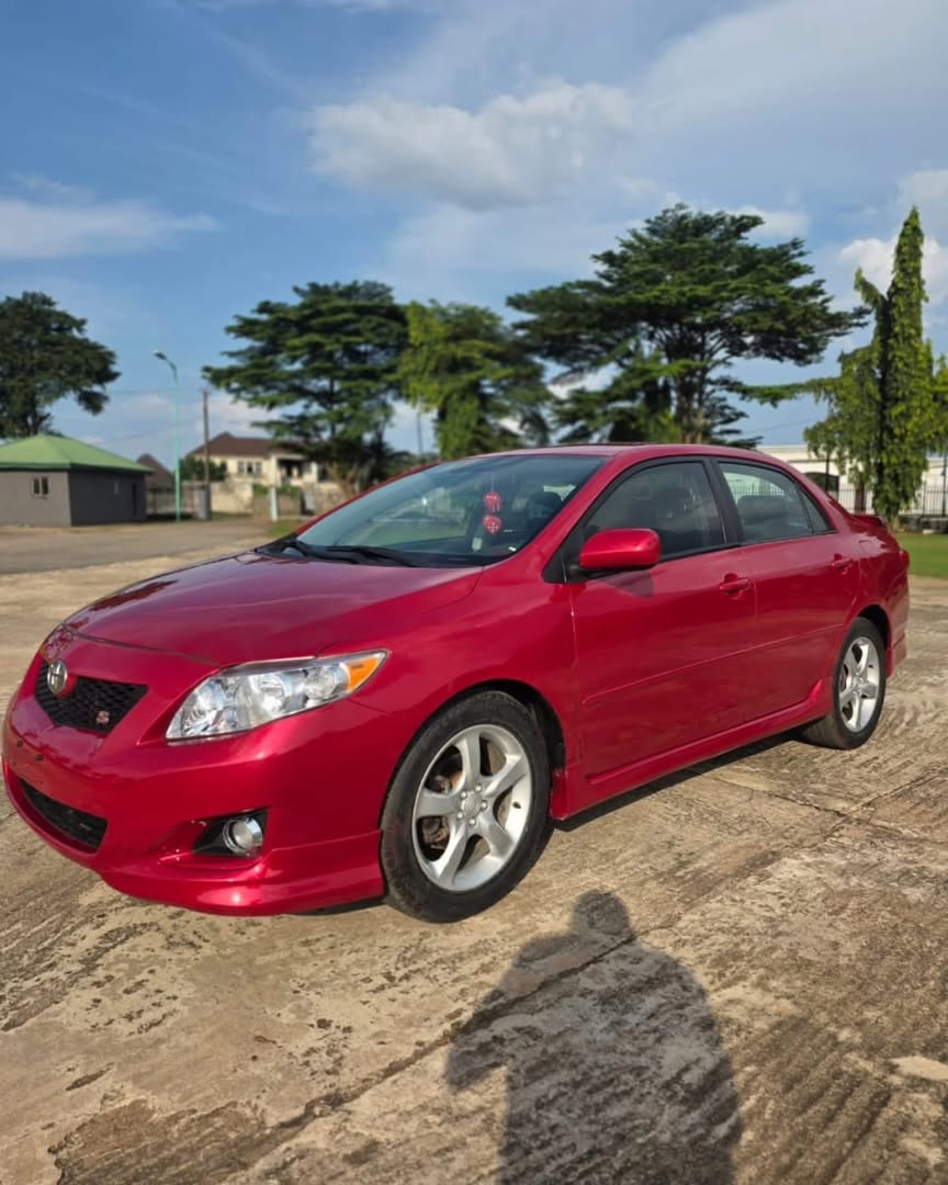 Reliable 2010 Corolla: Drive Today, Duty Paid!