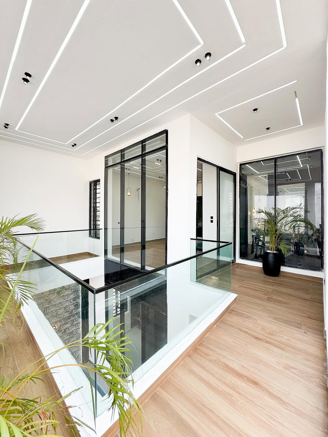 Lagos Oasis: 5-Bed Duplex with Pool & Gym