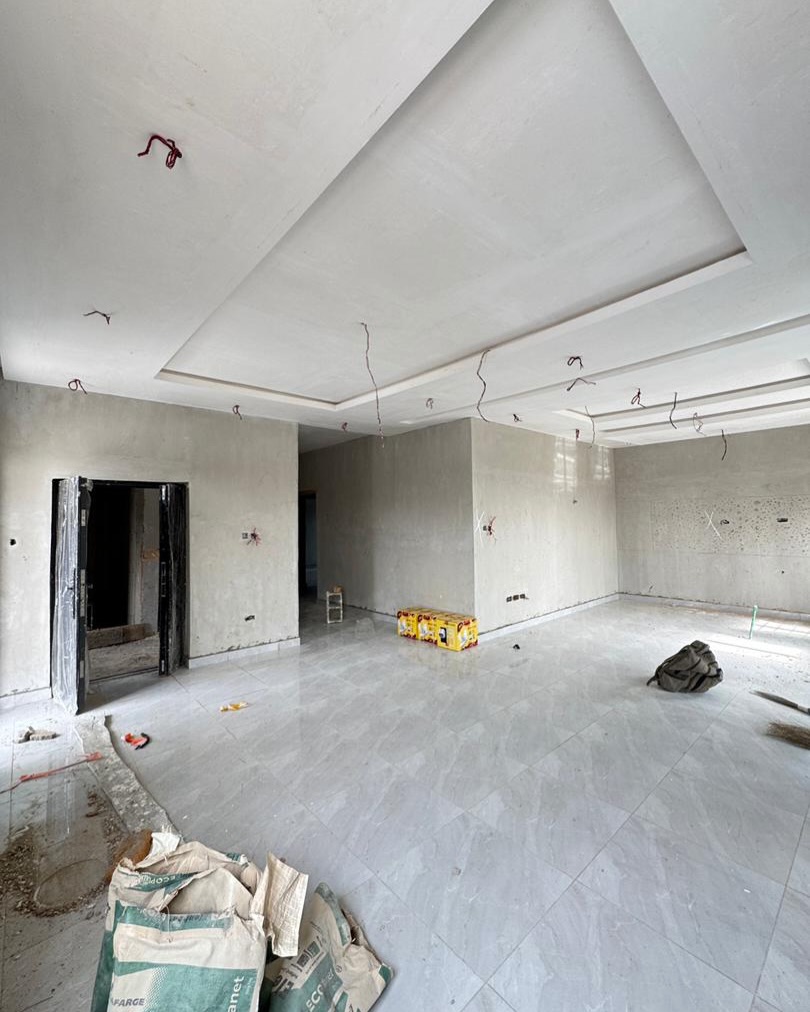 Luxury Maryland Haven: Smart Living, Pool & Gym