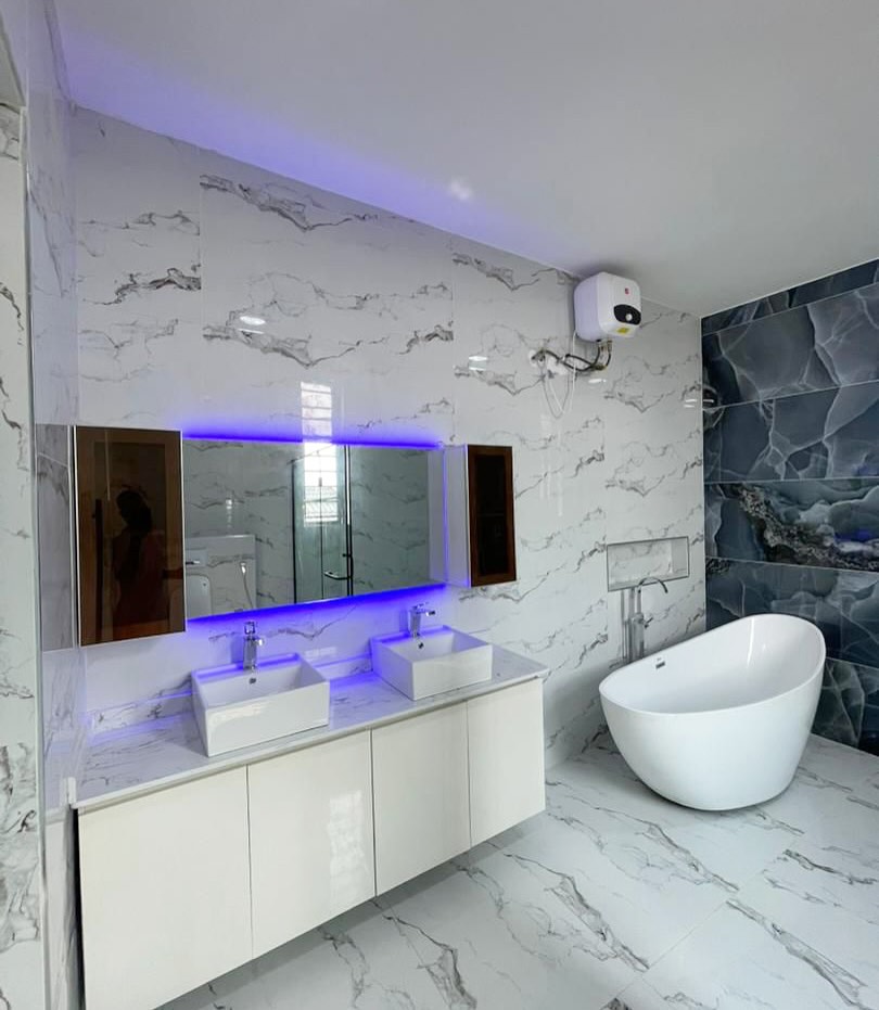 Dream Home with Cinema & Pool in Lekki