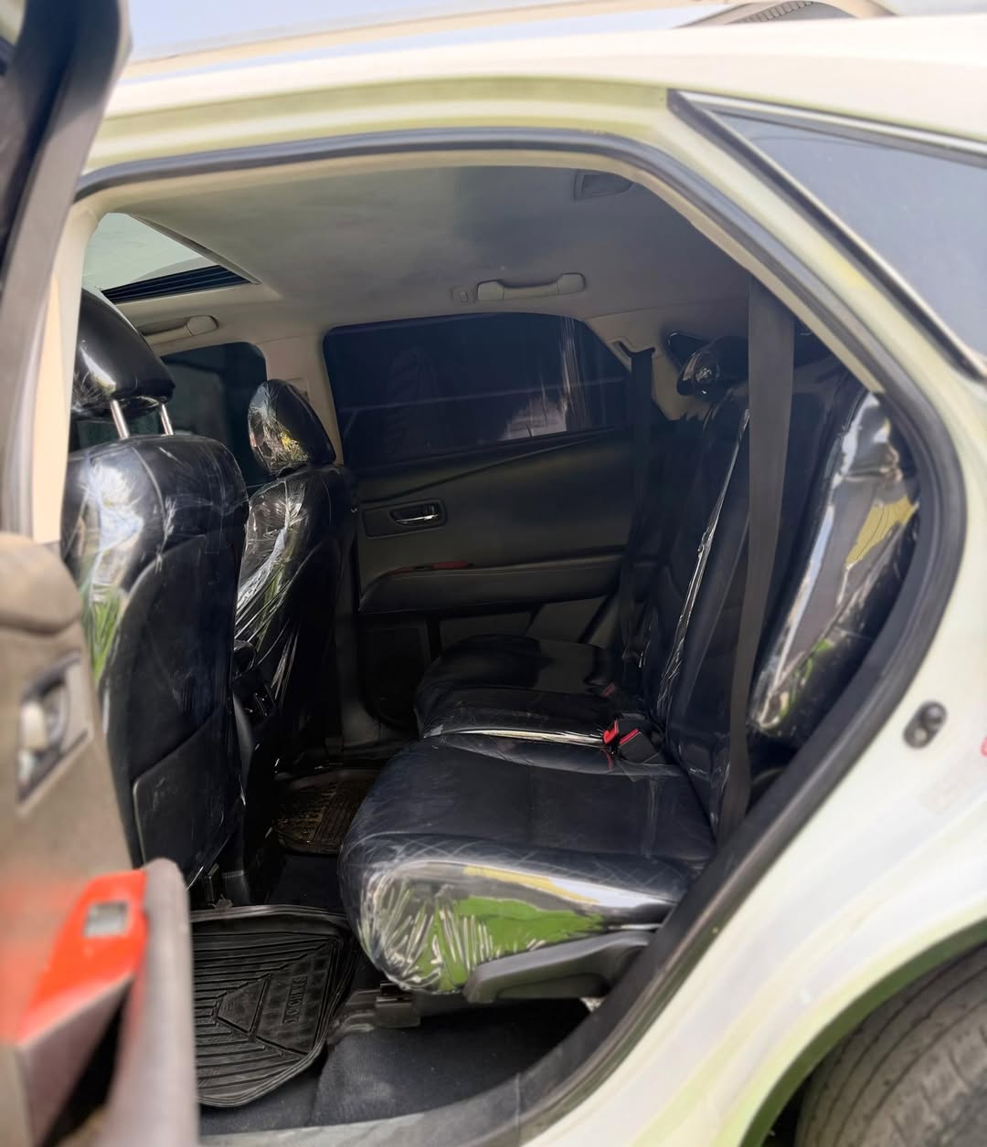 2010 Lexus RX 350: Sharp, Loaded & Ready to Impress