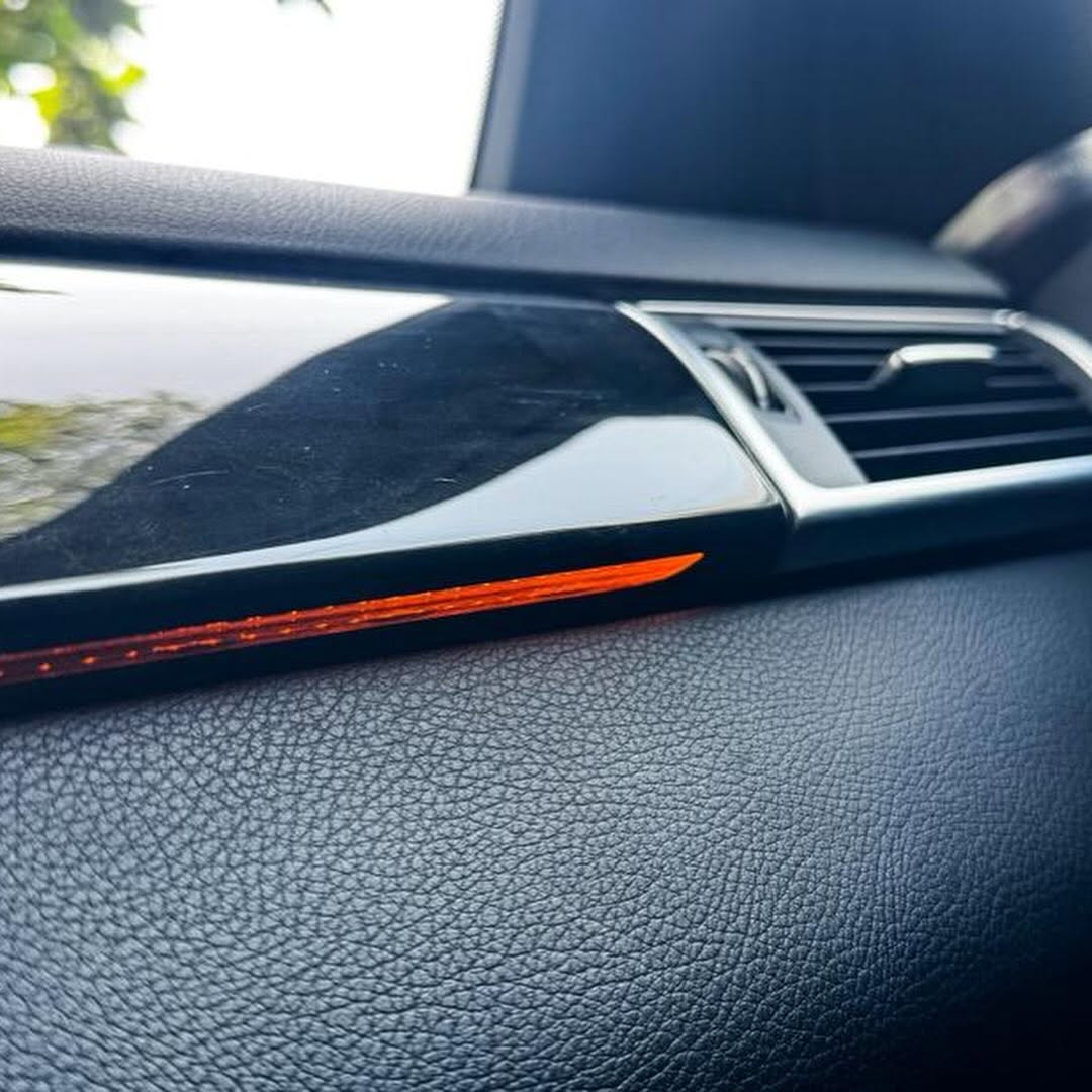 Luxury ML400: Panoramic Roof & Low Miles