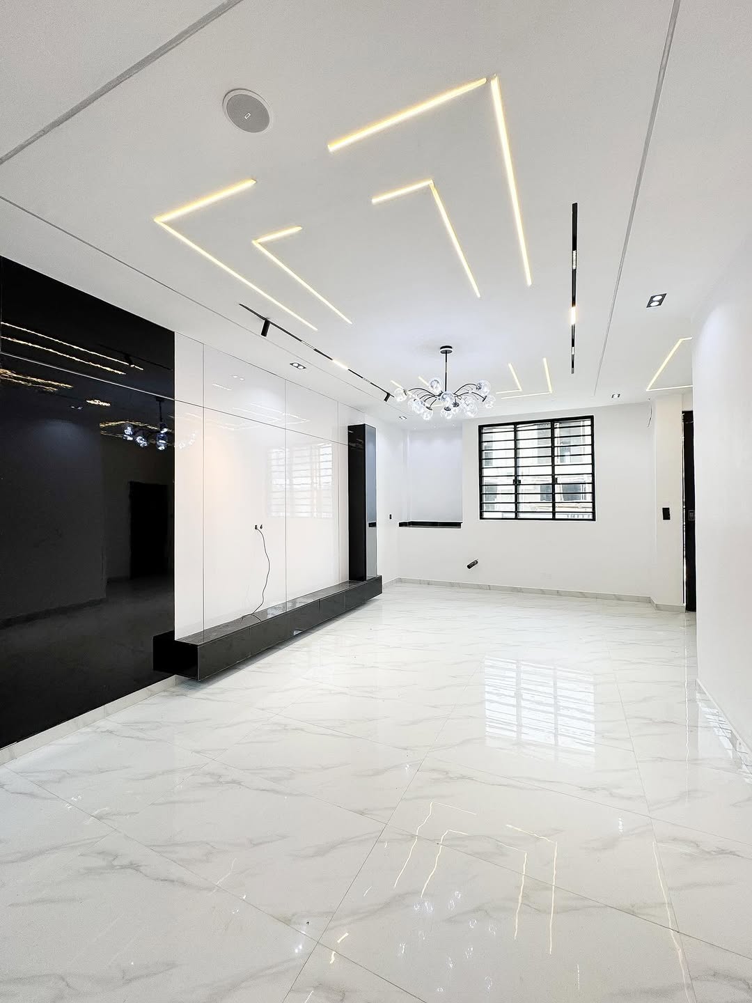 Exquisite 4-Bed Terrace Duplex in AJAH’s Premier Gated Estate