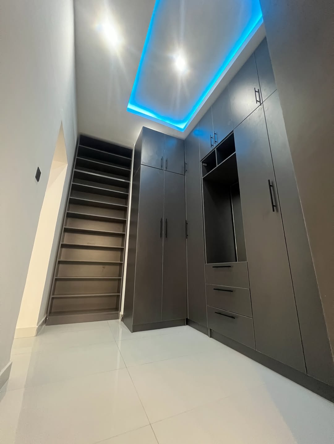 Cinematic Luxury: 5-Bedroom Duplex with Private Theater