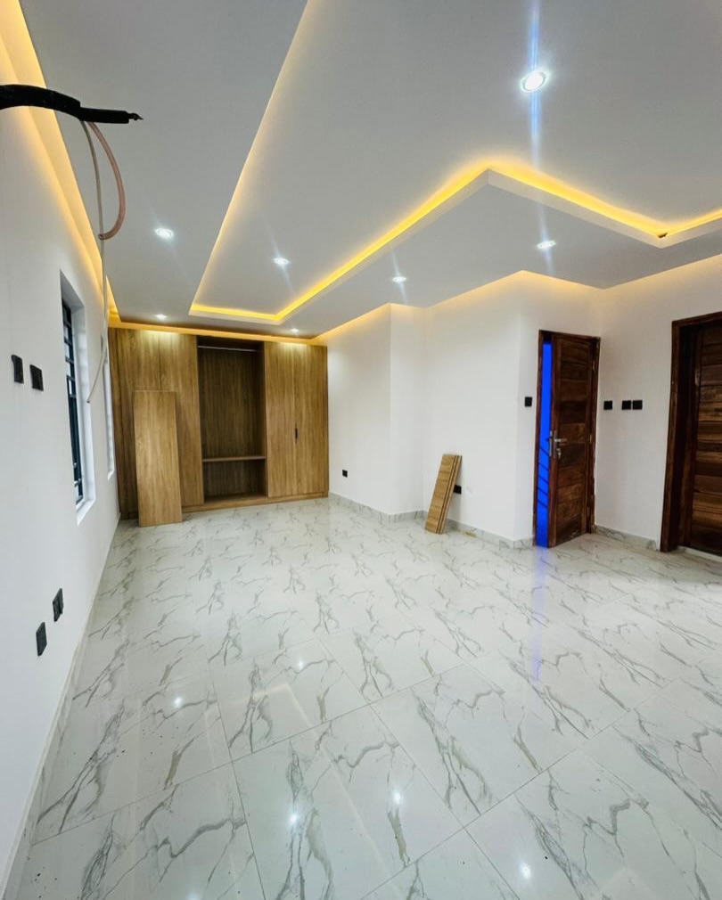 Gbagada’s Finest: 4-Bedroom Semi-Detached Duplex