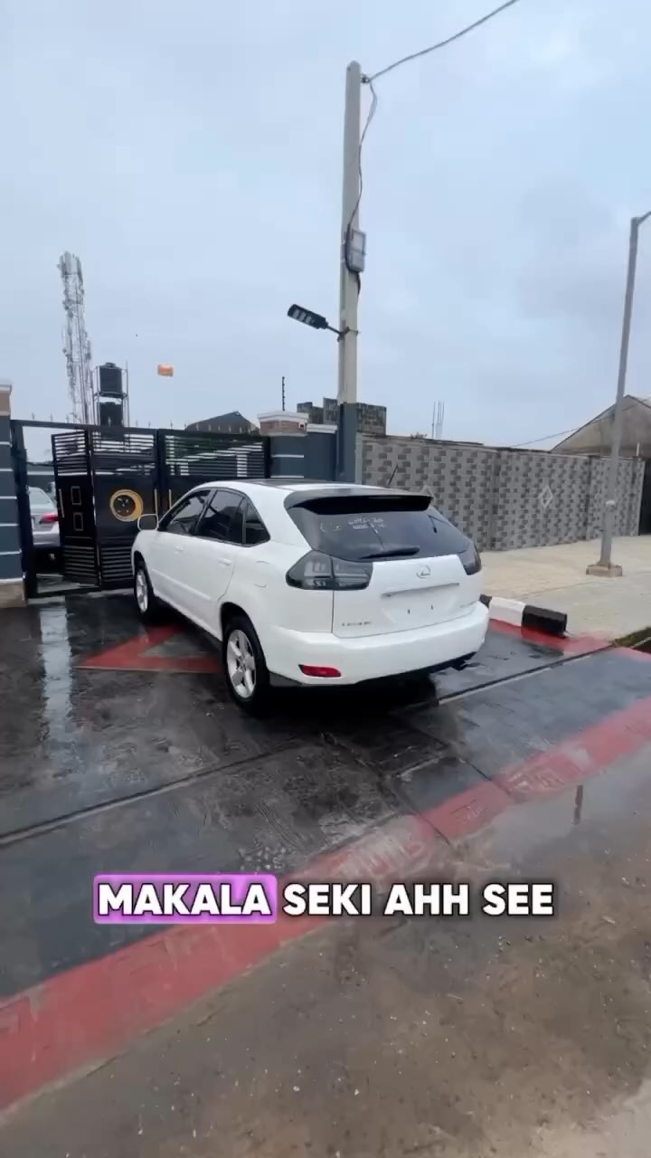 2006 Lexus RX330: Japan-Spec Luxury, 76K Miles