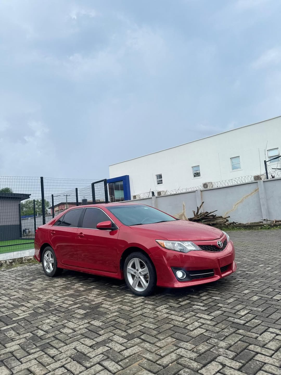 2013 Toyota Camry Sport: Pristine First Body, Ready Now!