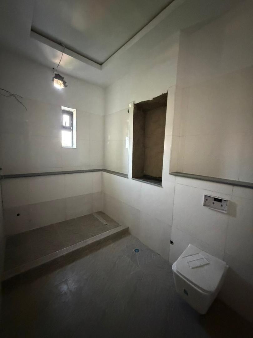 Luxury 4-Bed Terrace in Idado Estate, Lekki