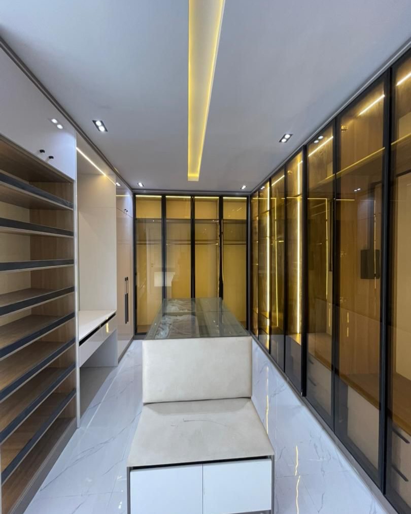 Spacious 5-Bedroom Duplex with Cinema & Pool in VGC