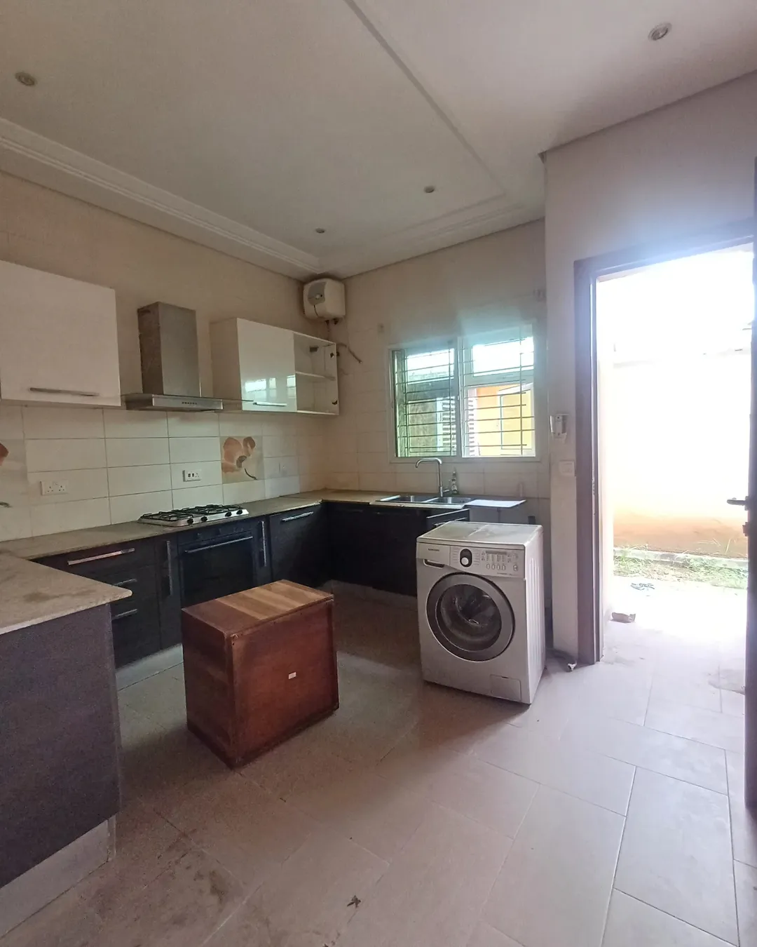 Prime 4-Bed Semi-Detached Duplex: Versatile Lekki Living