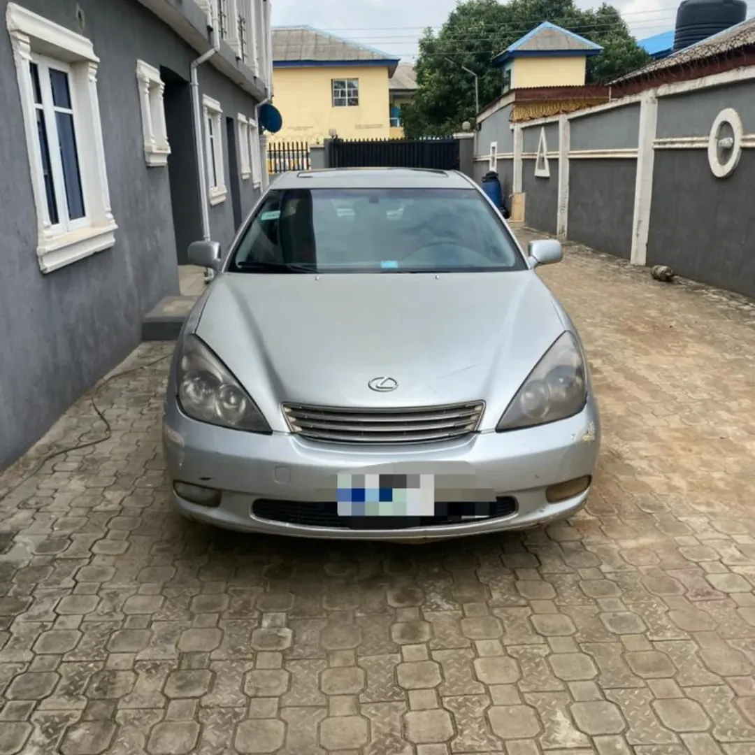 Flawless ’04 Lexus ES 330: Ready for Inspection