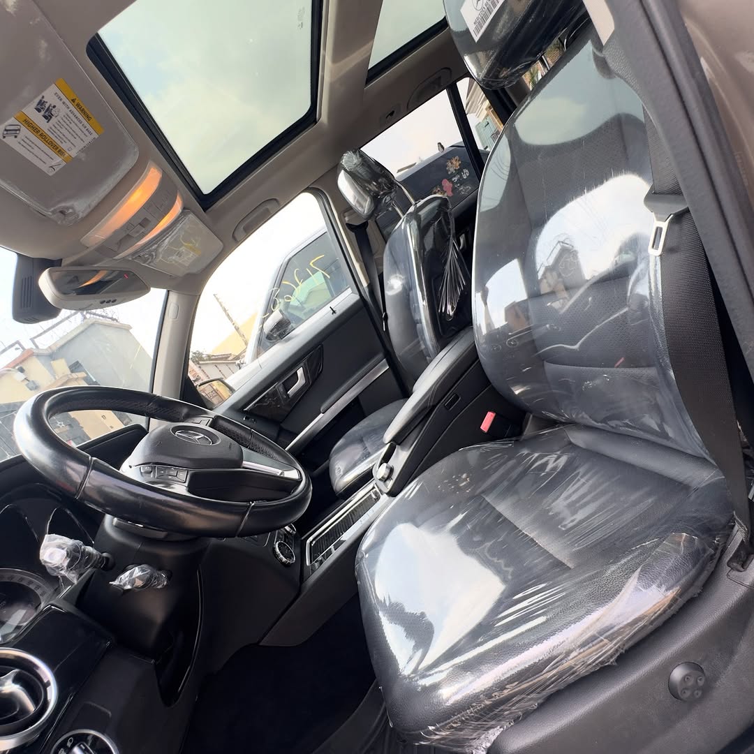 Luxury SUV: 2014 Mercedes GLK, Premium & Pristine