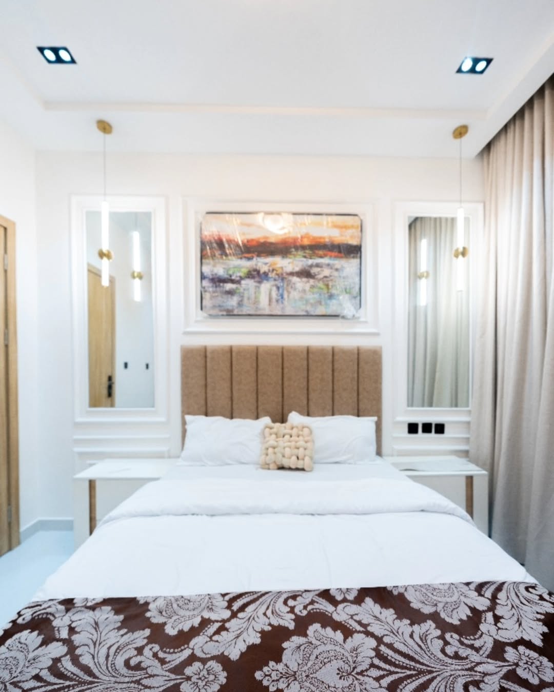 Elevator Luxury: 3 & 2 Beds with Pool in Lekki Phase 1