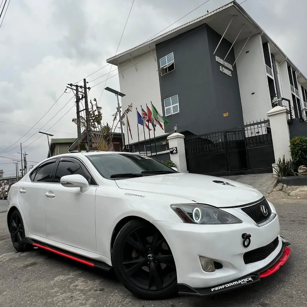 Luxury Lexus IS250: ₦9.5M, Fully Registered