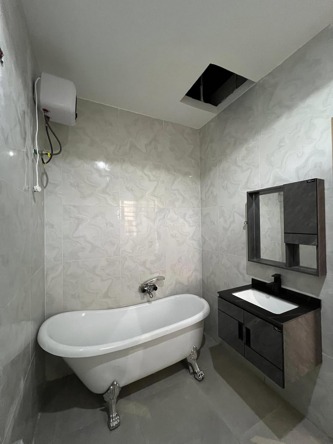 Sangotedo Gem: 4BR Duplex with Pool & BQ