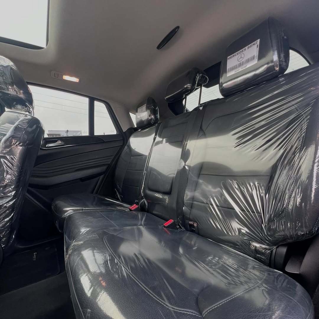 2016 Mercedes GLE460: Red on Black, Pano & 360 Cam