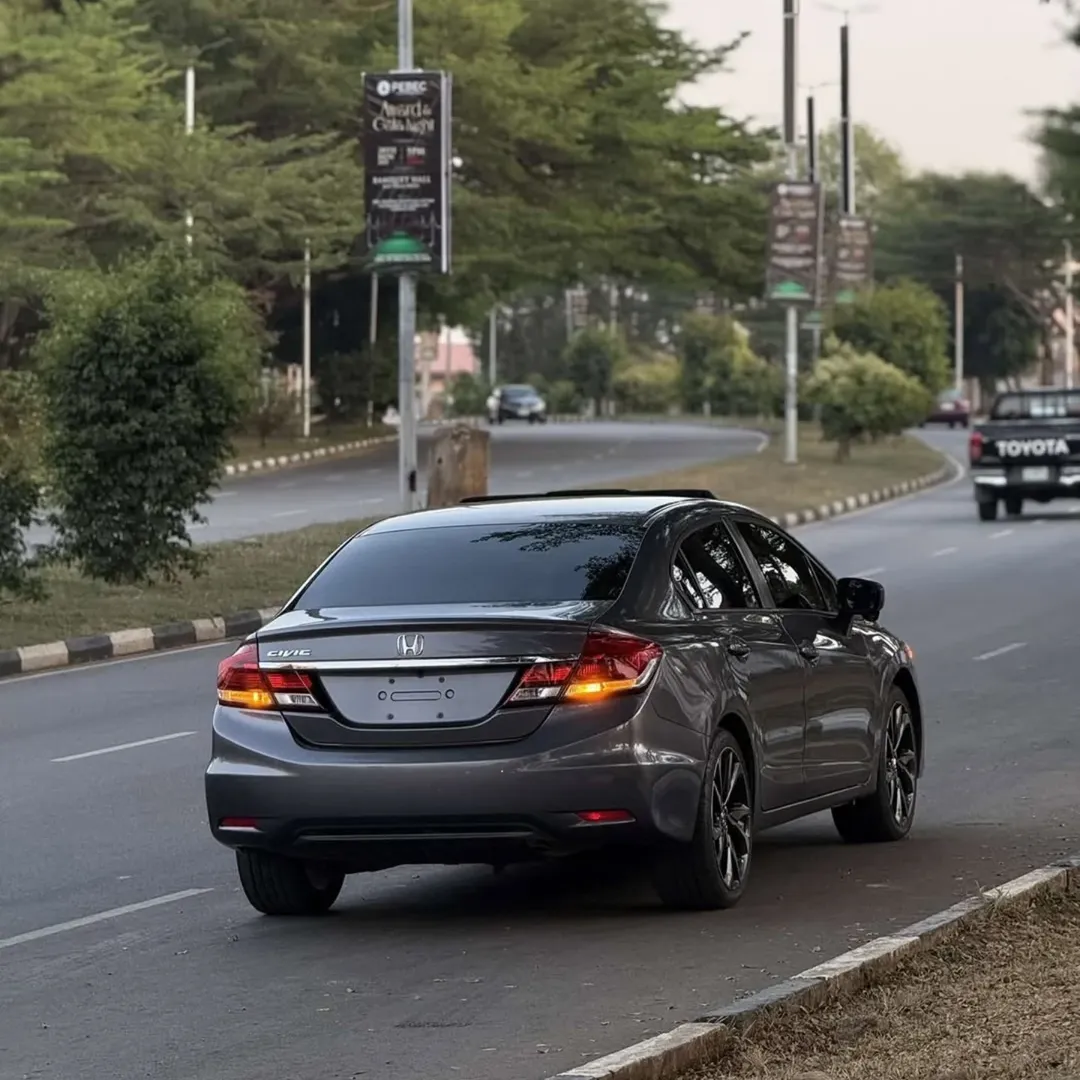 Immaculate 2014 Honda Civic: ₦15.5M, Abuja