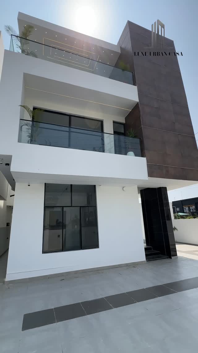 Stunning 5-Bedroom Oasis in Ikate, Lekki