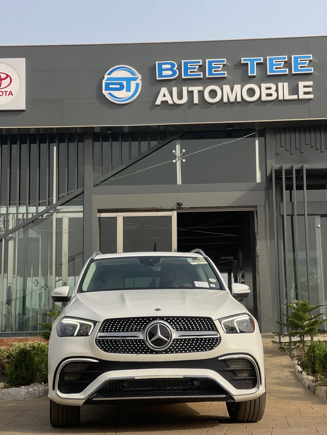 2021 GLE350: Luxury & Power, Fully Loaded