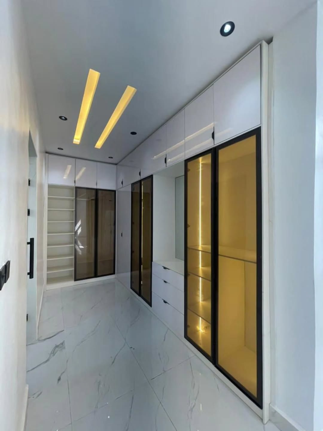 Stunning 5-Bed Duplex with Resort-Style Pool in Lekki