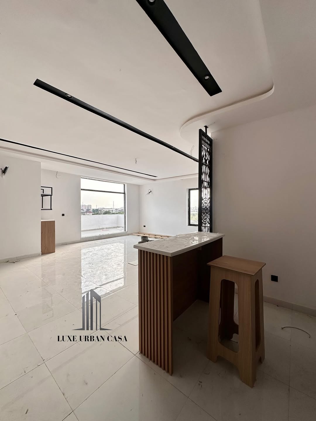 Lekki’s Pinnacle: 3-Bed Penthouse with Pool & Views