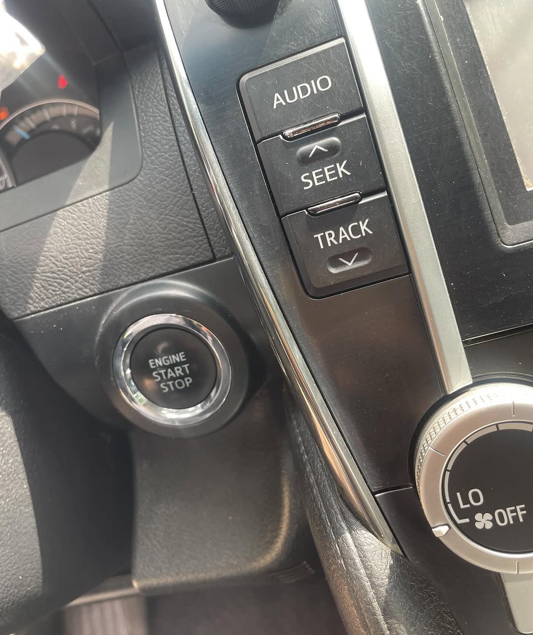 2012 Camry SE: Sunroof & Reverse Camera – 15.5M Naira