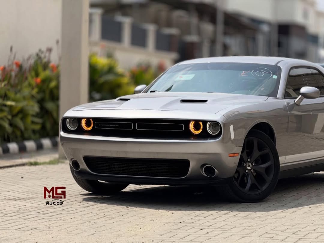 2017 Dodge Charger: Bold Power, Modern Luxury