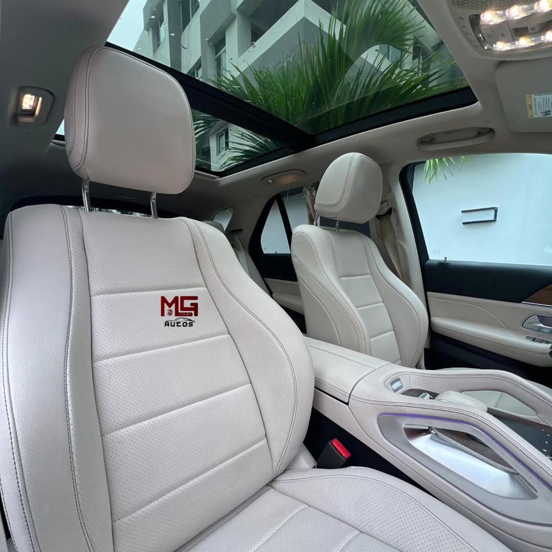 2021 Mercedes GLE450: Luxury SUV, Panoramic Roof, Nationwide