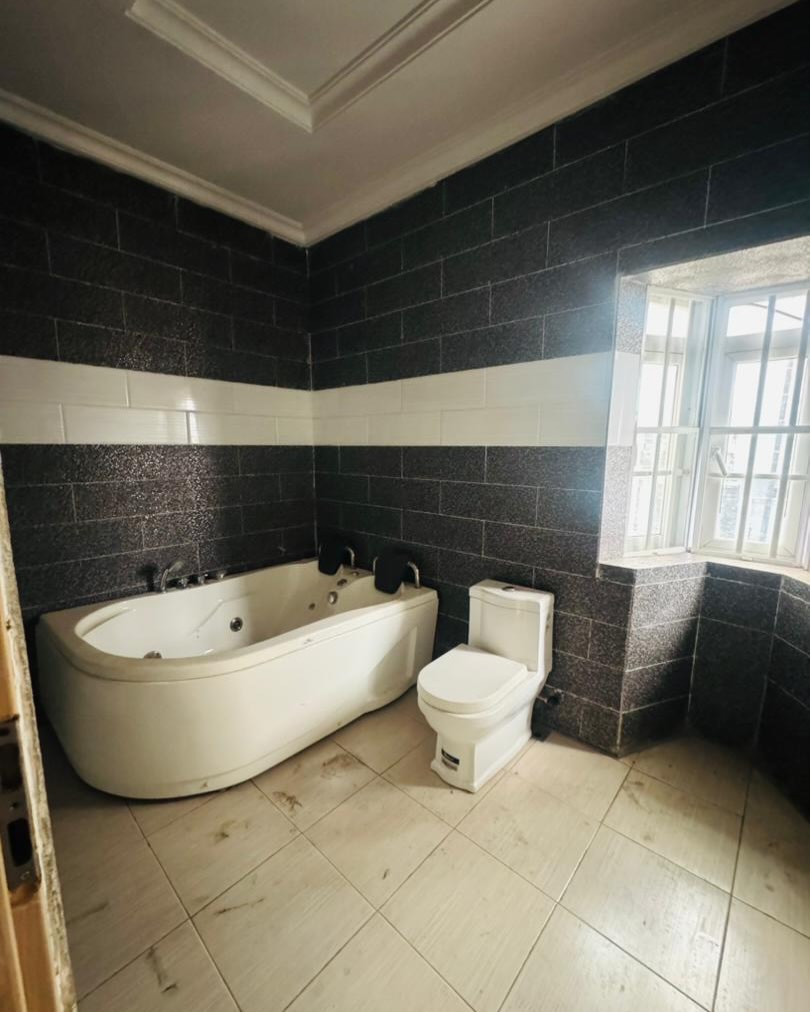 Magodo’s Premier 5-Bed Duplex with BQ & 24/7 Power