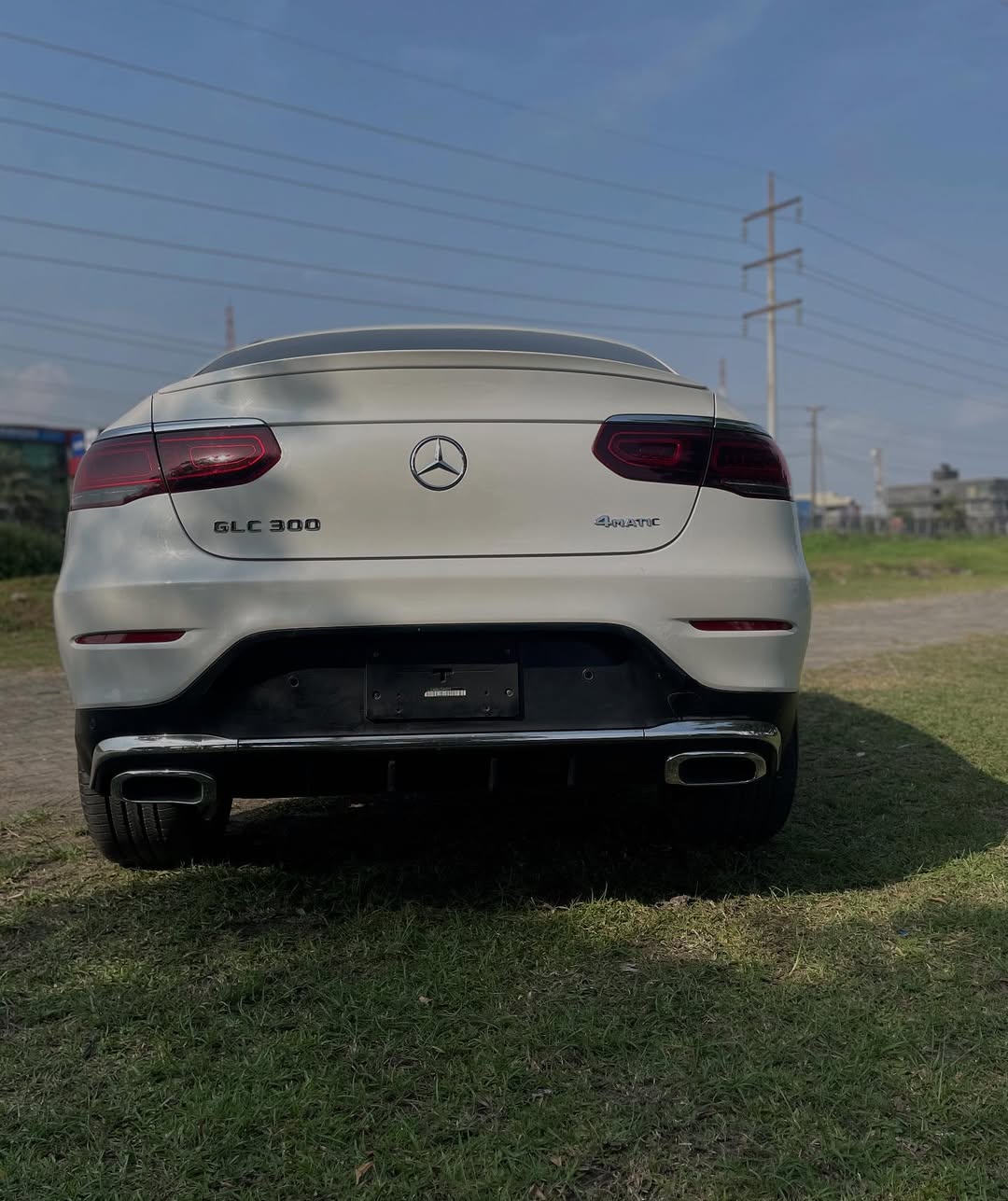 2020 Mercedes GLC300: Luxury Tech & Sunroof