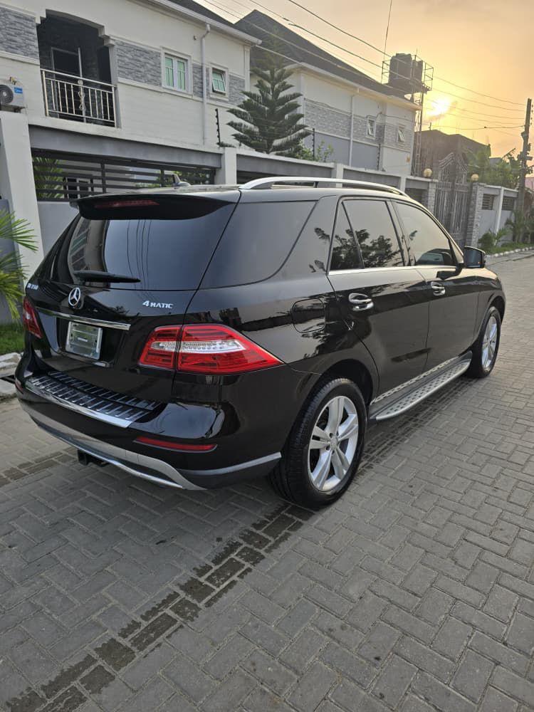 Luxury Power: 2013 ML350 4Matic, Accident-Free